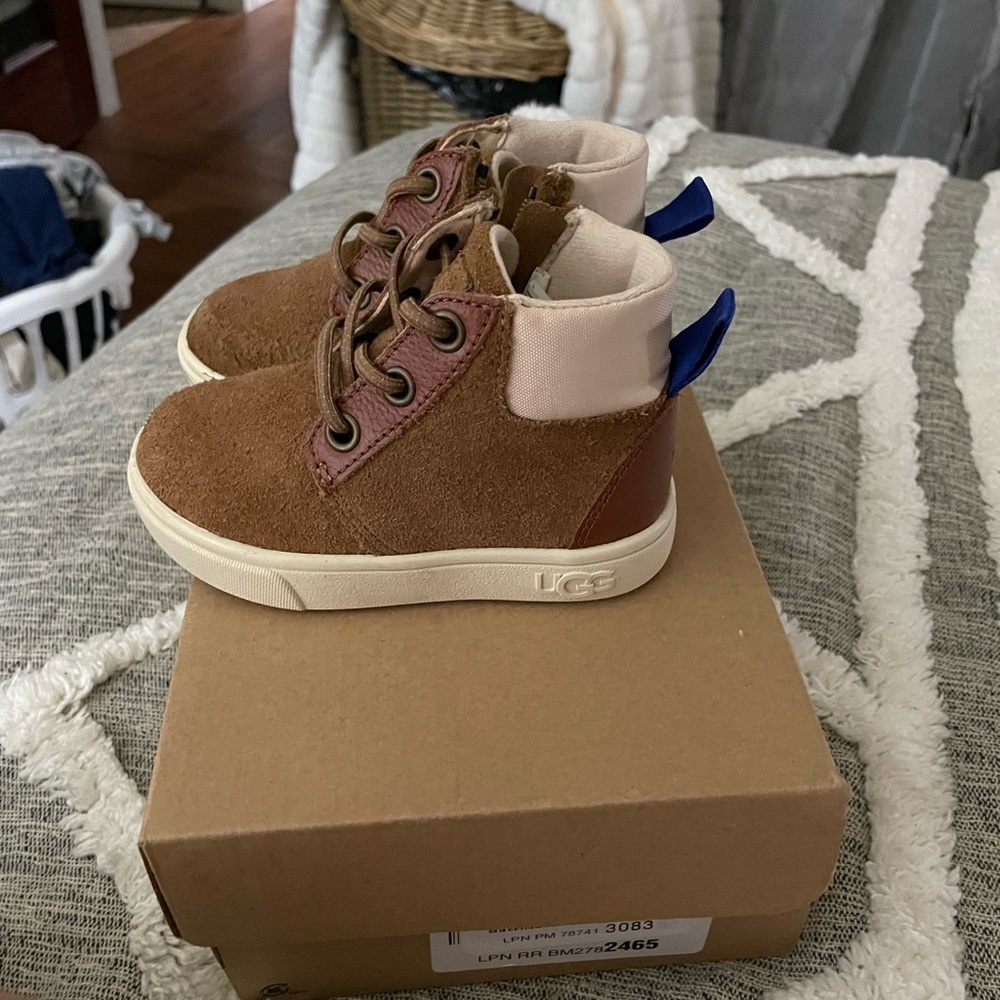Brand new Ugg boots. Size 6